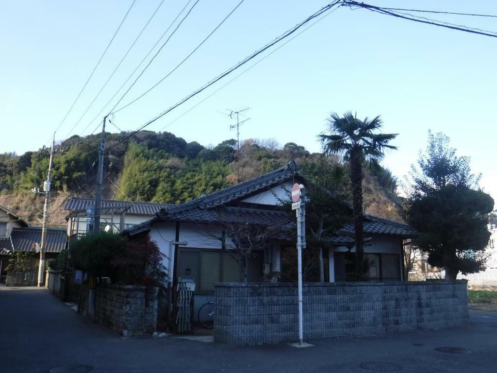 Wholeearth Ryokan Hiroshima Eksteriør billede